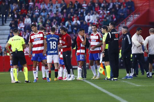 Granada-Athletic reagendado para esta segunda-feira