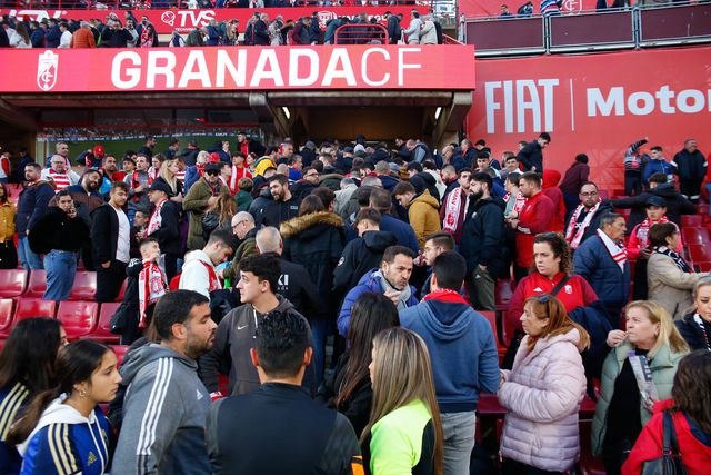 Granada vai reembolsar adeptos que compraram bilhete para jogo com Athletic