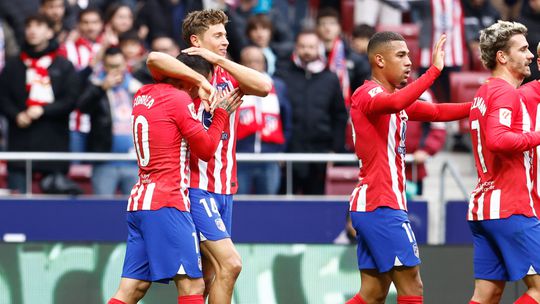 Atlético Madrid sofre para vencer último (veja os golos)