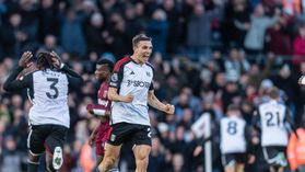 Fulham 'atropela' West Ham com Palhinha no local do 'crime'