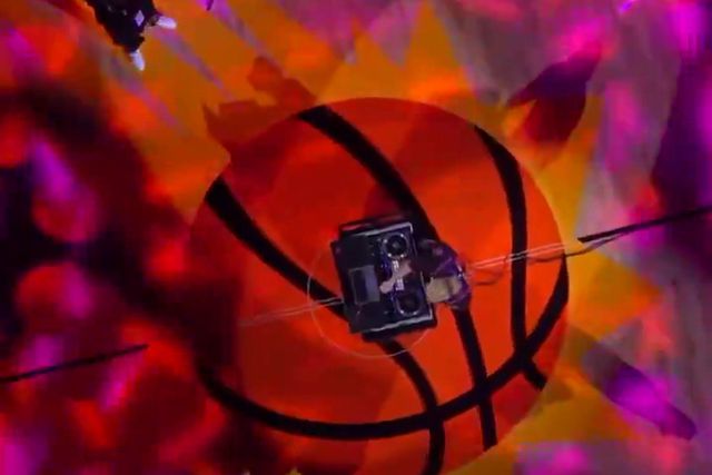 DJ dos Phoenix Suns usa sample de Steve Kerr