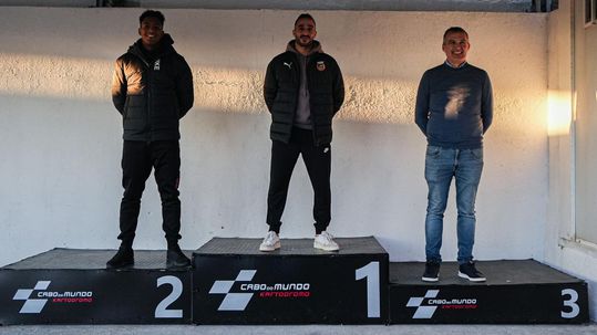 Plantel do Rio Ave com tarde de lazer no karting