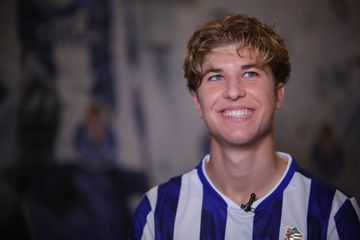 Mais um talento do FC Porto a assinar contrato