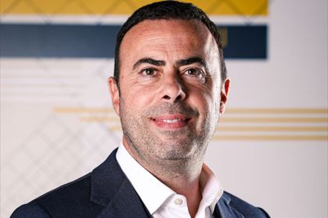 Miguel Ribeiro apresenta novo treinador do Famalicão: «O fato estava à medida do Hugo Oliveira»