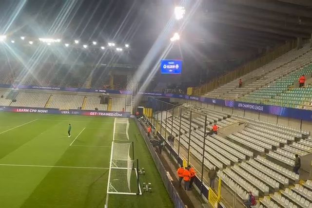 O ambiente no Jan Breydelstadion antes do duelo entre Club Brugge e Sporting