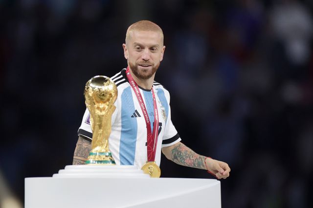 «Passei de campeão do mundo a não ter ninguém a ligar-me»