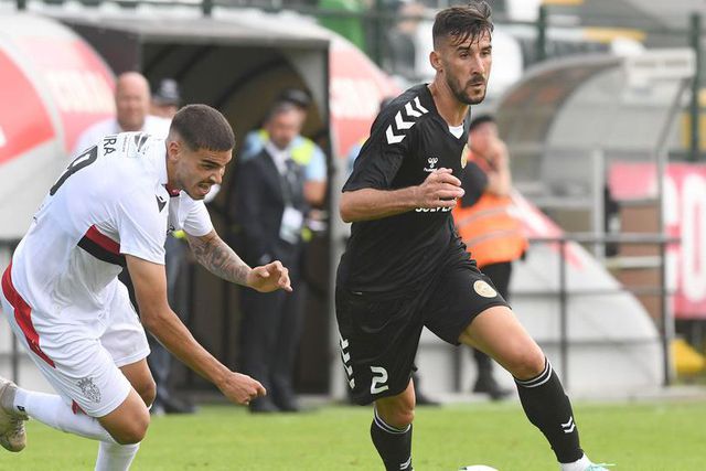 João Aurélio está em dúvida para o duelo com o Alverca. Foto: Hélder Santos