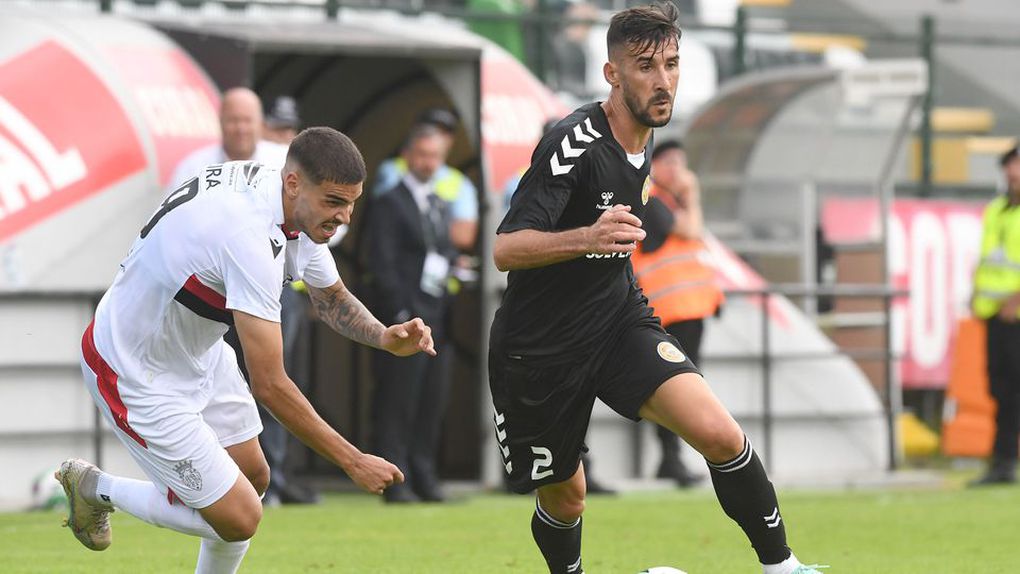João Aurélio está em dúvida para o duelo com o Alverca. Foto: Hélder Santos