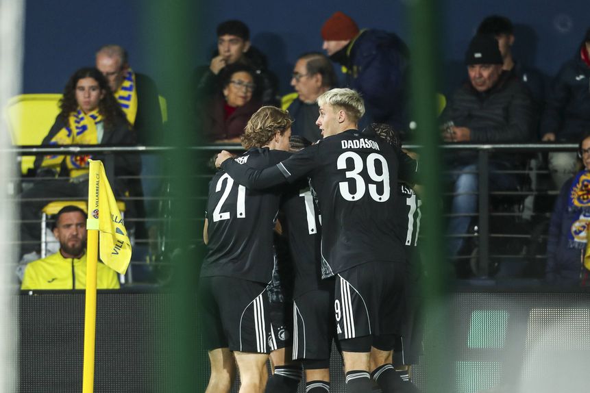 Mohamed Elyounoussi celebra o primeiro golo do Copenhaga na visita ao Villarreal