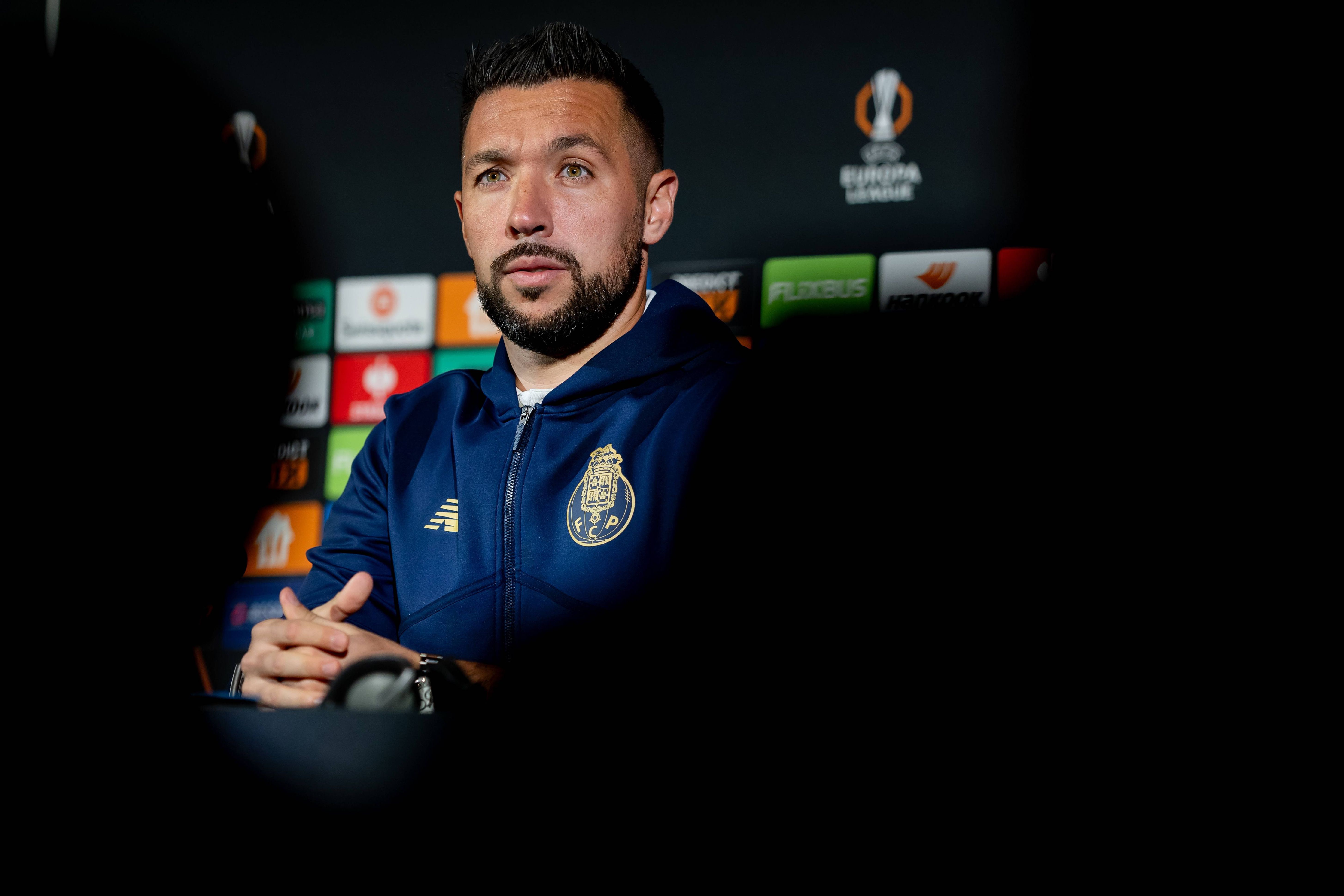 Francesco Farioli, treinador do FC Porto - Foto: IMAGO