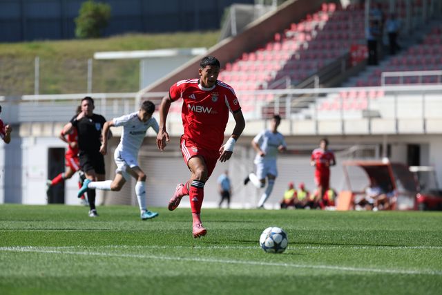 Francisco Silva com a camisola do Benfica na Youth League