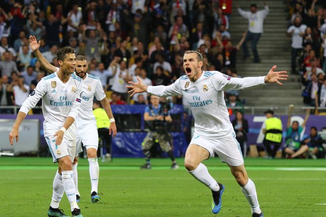 Gareth Bale a festejar golo no Real Madrid, com Cristiano Ronaldo ao lado