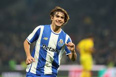 «Rodrigo Mora está em franco crescimento e em belíssima forma»