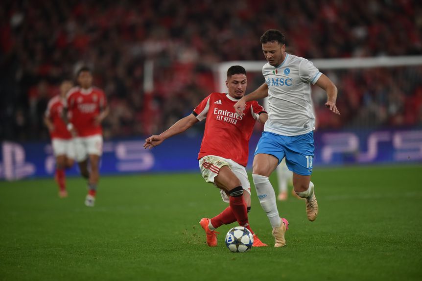 Ivanovic correu e lutou muito no ataque do Benfica - Foto: MIGUEL NUNES