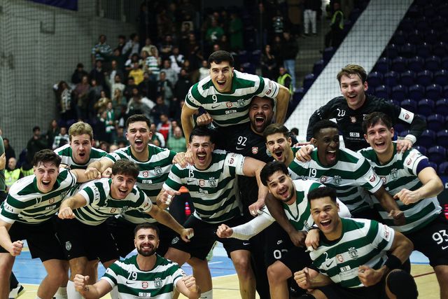 A festa dos leões no final da partida na Dragão Arena      Fotografia Sporting CP