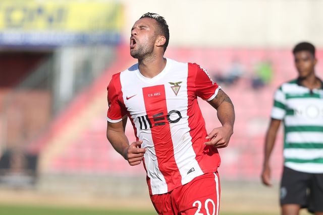 Luís Barry ajudou o Aves a subir à I Liga em 2016/17 - Foto: A BOLA