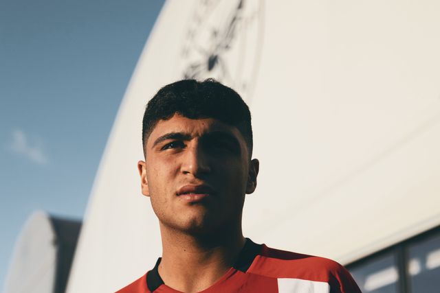 Mercado (oficial): Brentford anuncia jovem promessa do futebol turco