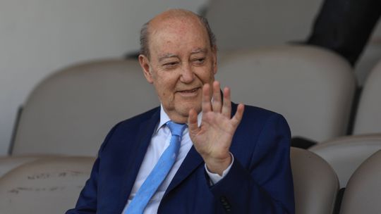 FC Porto: Pinto da Costa vai ser candidato