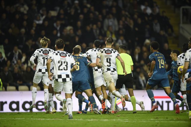 Boavista-FC Porto dá mais de 30 mil euros em multas
