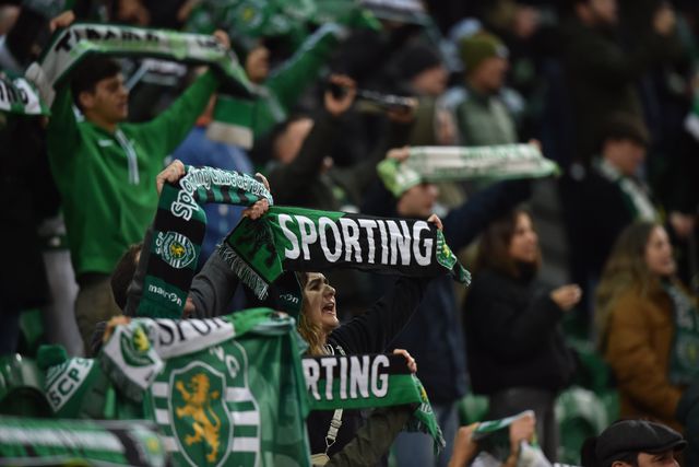 Tarja a pedir o título dá multa ao Sporting