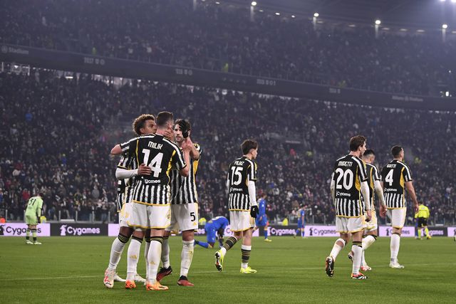 ‘Hat trick’ de Milik e Juventus avança na Taça de Itália