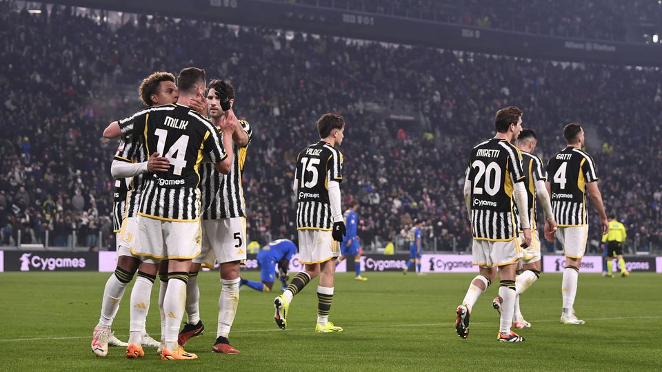 ‘Hat trick’ de Milik e Juventus avança na Taça de Itália