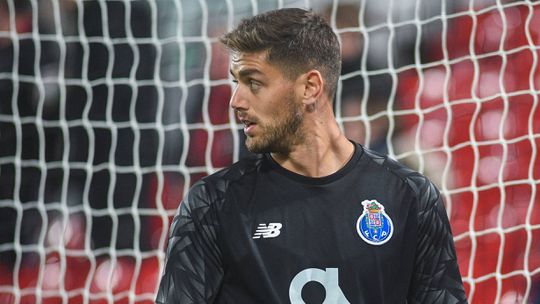 FC Porto: Cláudio Ramos voltou aos treinos