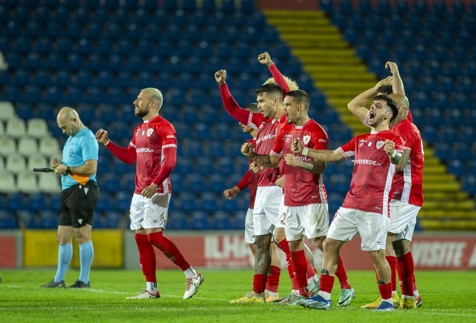 Taça de Portugal: Santa Clara afasta Nacional nos penáltis