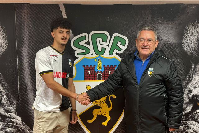 Belloumi renova pelo Farense até 2027