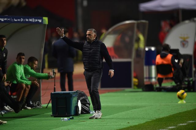 Rui Borges irritado na final da Taça da Liga