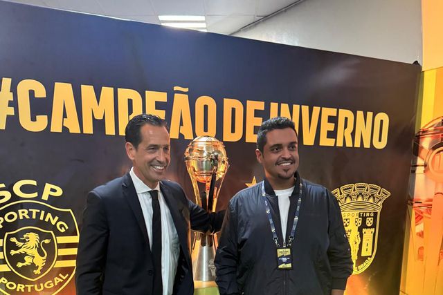 Pedro Proença e Walid Al Batan na final da Taça da Liga, em Leiria