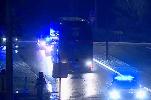 Autocarro do Benfica já chegou ao estádio