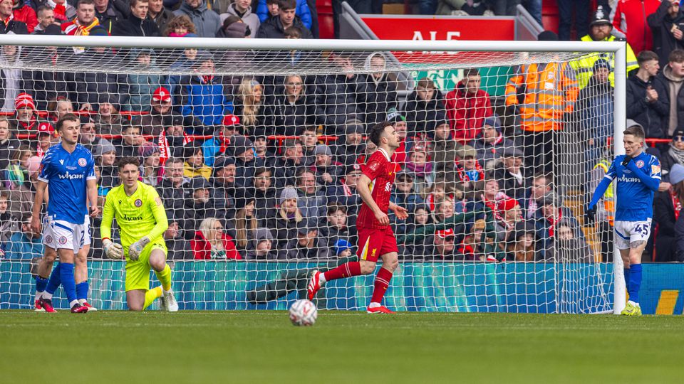 FA Cup: selo português nas vitórias de Liverpool e Wolves