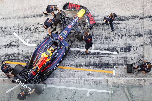 Isack Hadjar ao volante do Red Bull em testes pós-temporada