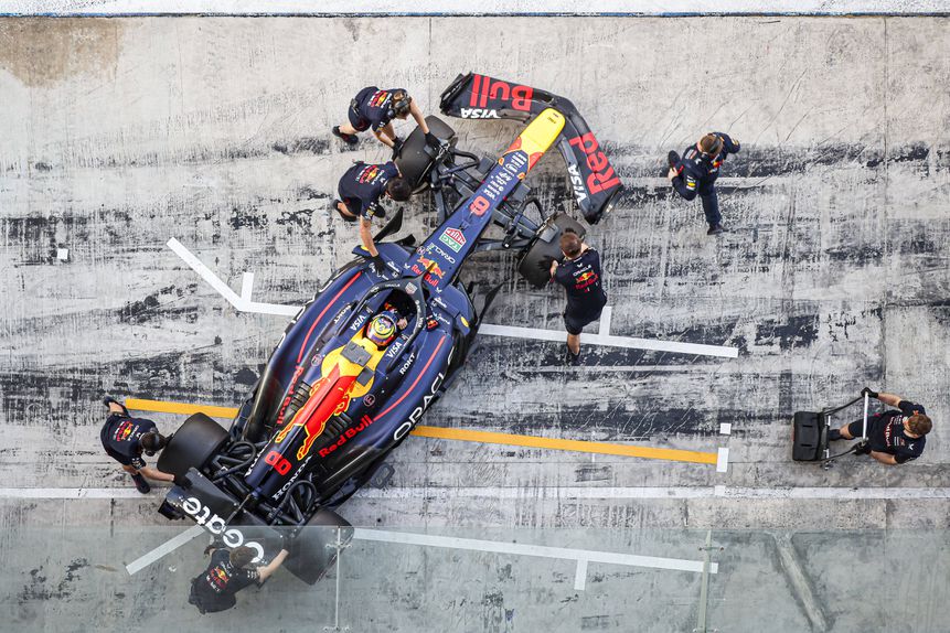 Isack Hadjar ao volante do Red Bull em testes pós-temporada