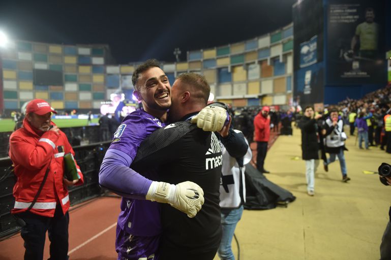 Charles foi um dos heróis da final - Foto: Miguel Nunes