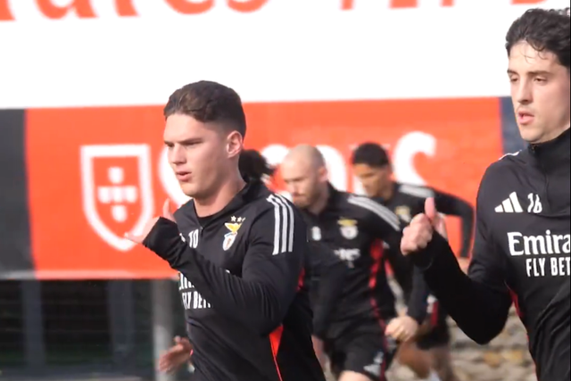 Sudakov e Manu Silva durante o treino das águias - Foto: SL Benfica