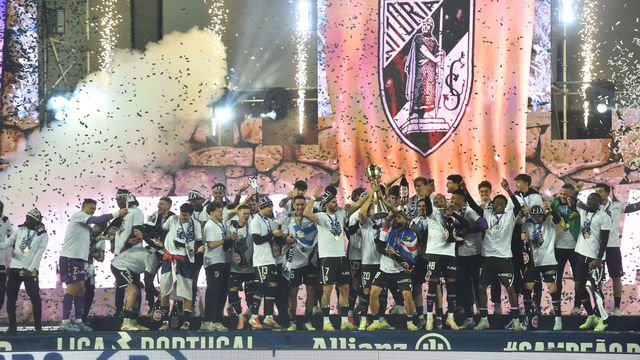 A festa do Vitória de Guimarães depois da conquista da Taça da Liga - Foto: Miguel Nunes