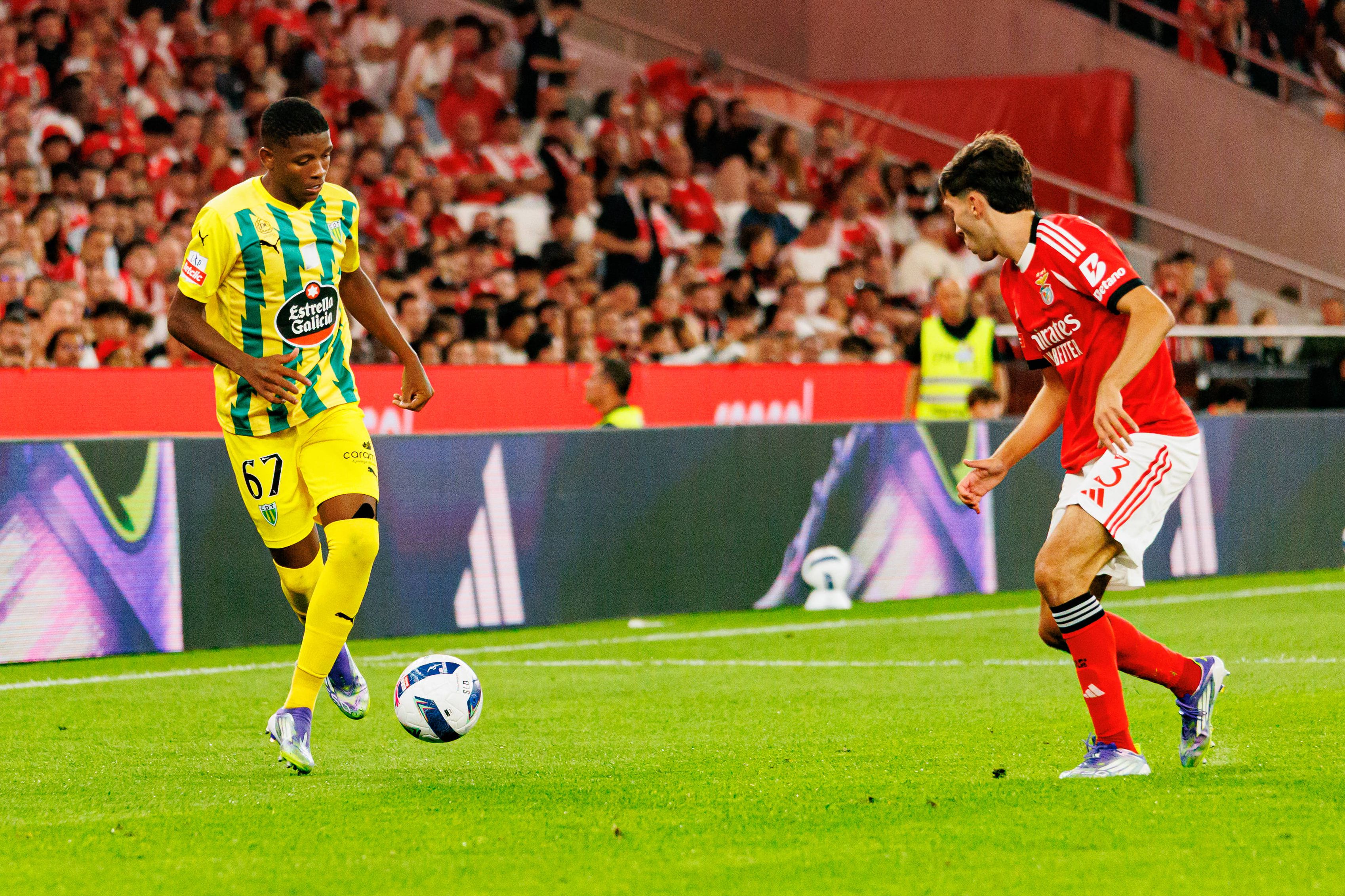 Jovem canarinho realizou 14 jogos pelos auriverdes na primeira metade da presente temporada