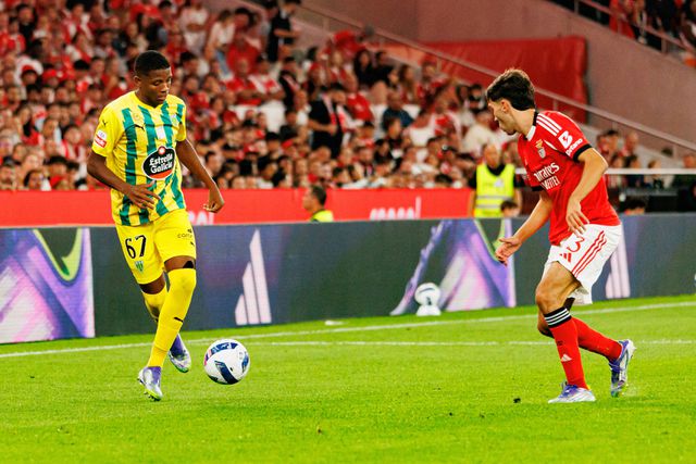 Jovem canarinho realizou 14 jogos pelos auriverdes na primeira metade da presente temporada