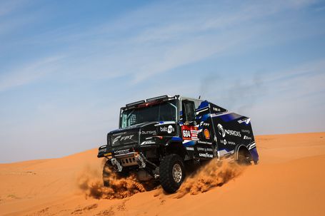 Paulo Fiúza vence 7.ª etapa do Dakar nos camiões