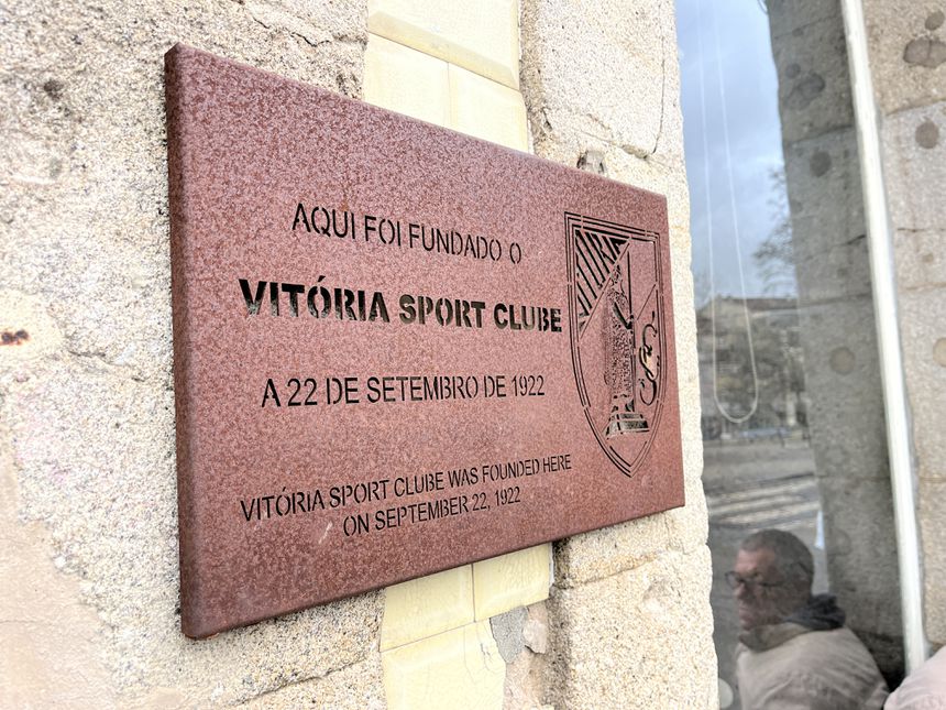 Guimarães acordou
em êxtase, depois
da conquista da Taça da Liga frente
ao SC Braga - Foto: A BOLA