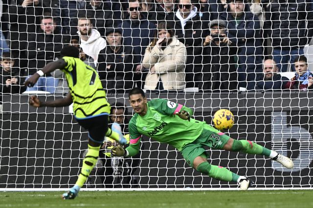 Saka depois do 6-0: «Podíamos ter marcado mais, sentimos o cheiro a sangue»
