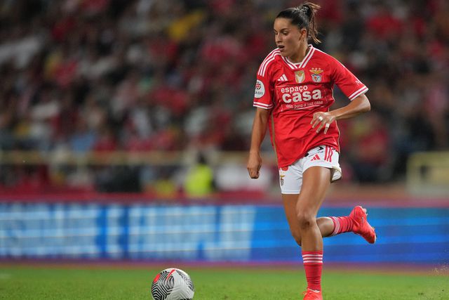Kika Nazareth a jogar pelo Benfica