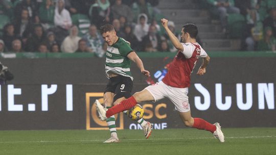 SC Braga KO em Alvalade, Sporting goleia e volta a liderar - à condição (veja o resumo)