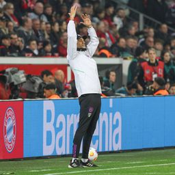 Bayern sofre golo de jogador emprestado e Tuchel queixa-se: «Em Inglaterra há uma regra…»