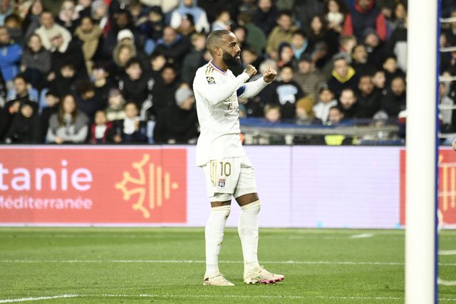 Lyon vence Montpellier com direito a reviravolta