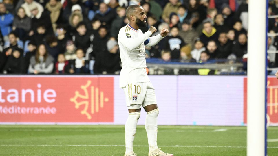 Lyon vence Montpellier com direito a reviravolta
