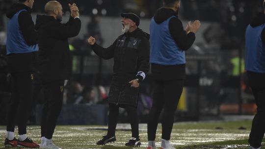 Álvaro Pacheco: «Fomos uns campeões! Quem perdeu pontos foi o Vitória!»