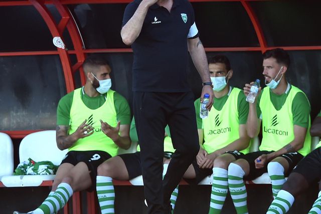 Antigo guarda-redes do Benfica agredido frente ao Elvas: «Deu-me um soco»